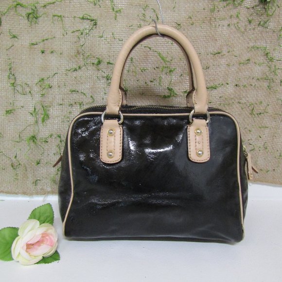 Michael Kors Handbags - EUC MICHAEL KORS BLACK PATENT LEATHER SMALL SATCHEL BAG AQ-1107